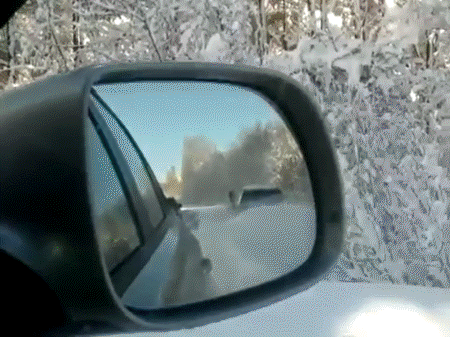 Advanteges of four wheel drive. it´s a car in a snow.